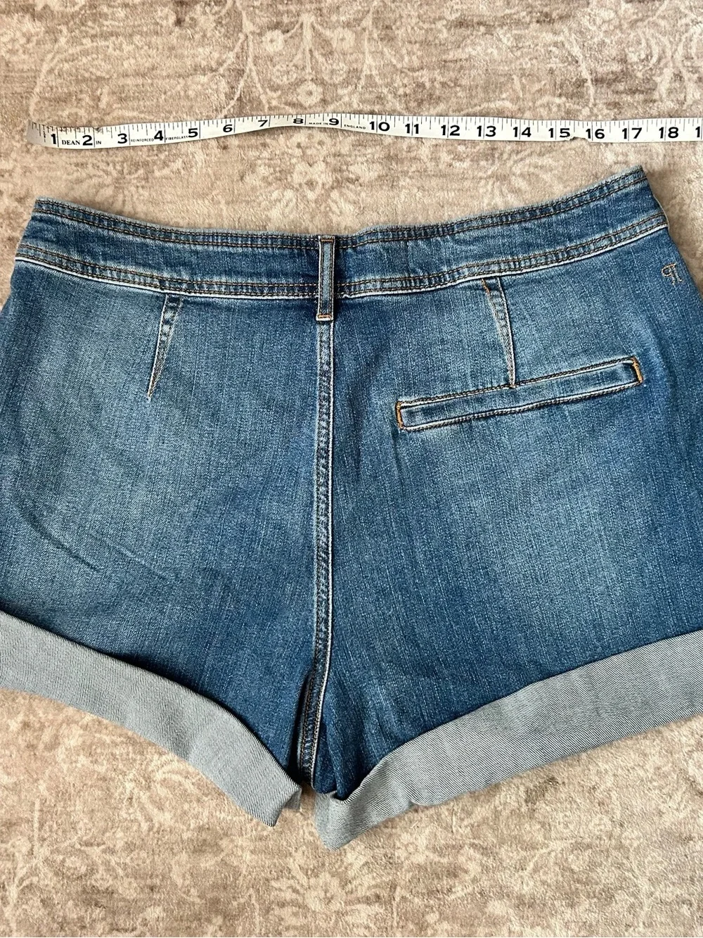 Anthropology Pilcro Medium Blue Denim Rolled Cuff Denim Shorts NWOT
